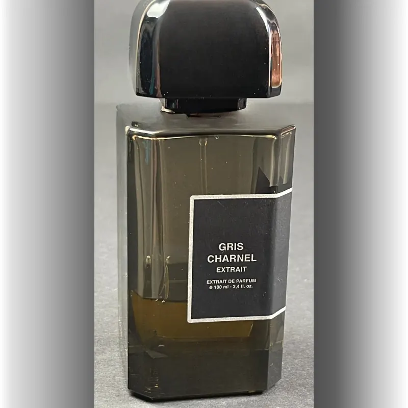 BDK Parfums Gris Charnel Extrait – niepełny oryginalny perfum 33 ml z 100 ml