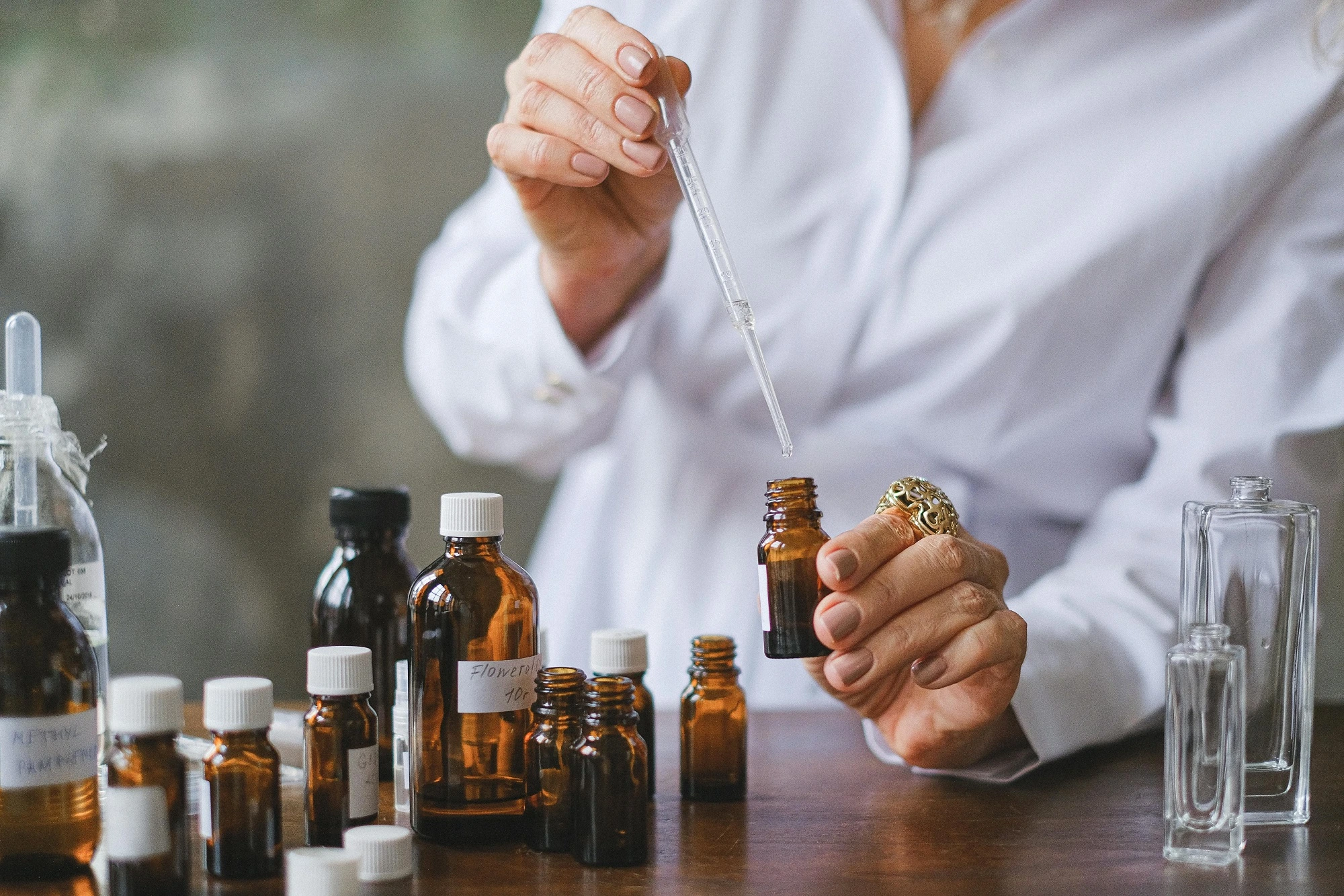 Dlaczego odlewki perfum to genialny sposób na odkrywanie zapachów?